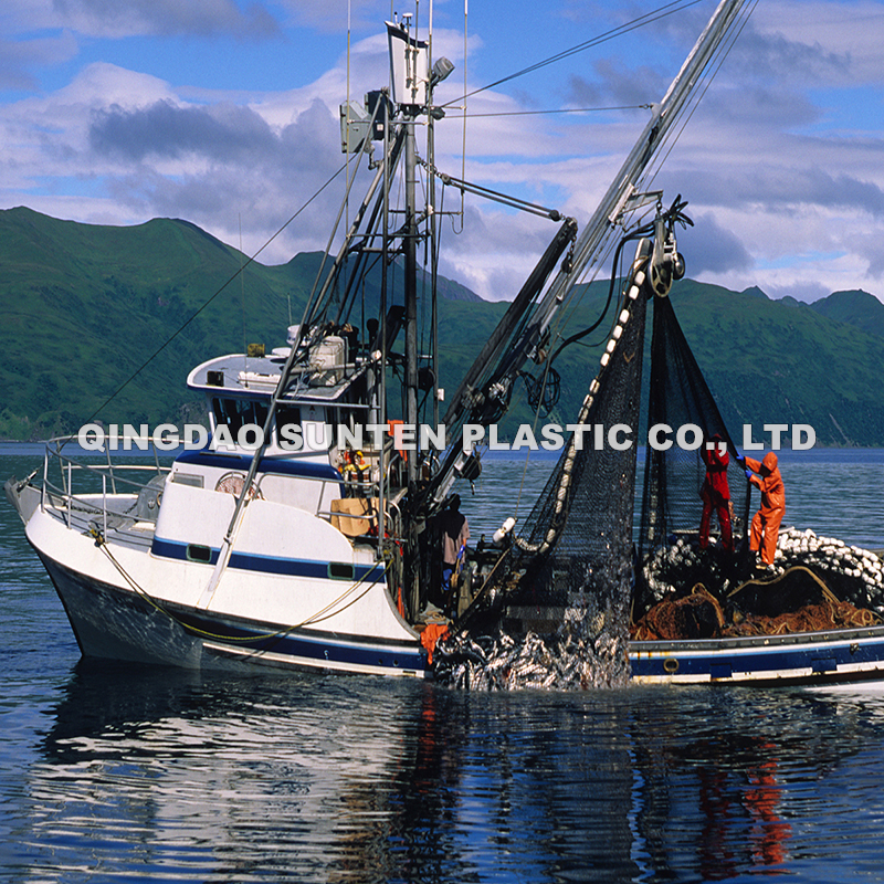 Pletená rybářská síť (5)